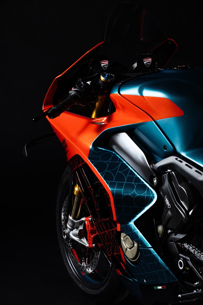 Motocykel Ducati Unica Panigale V4 Henry of Paris